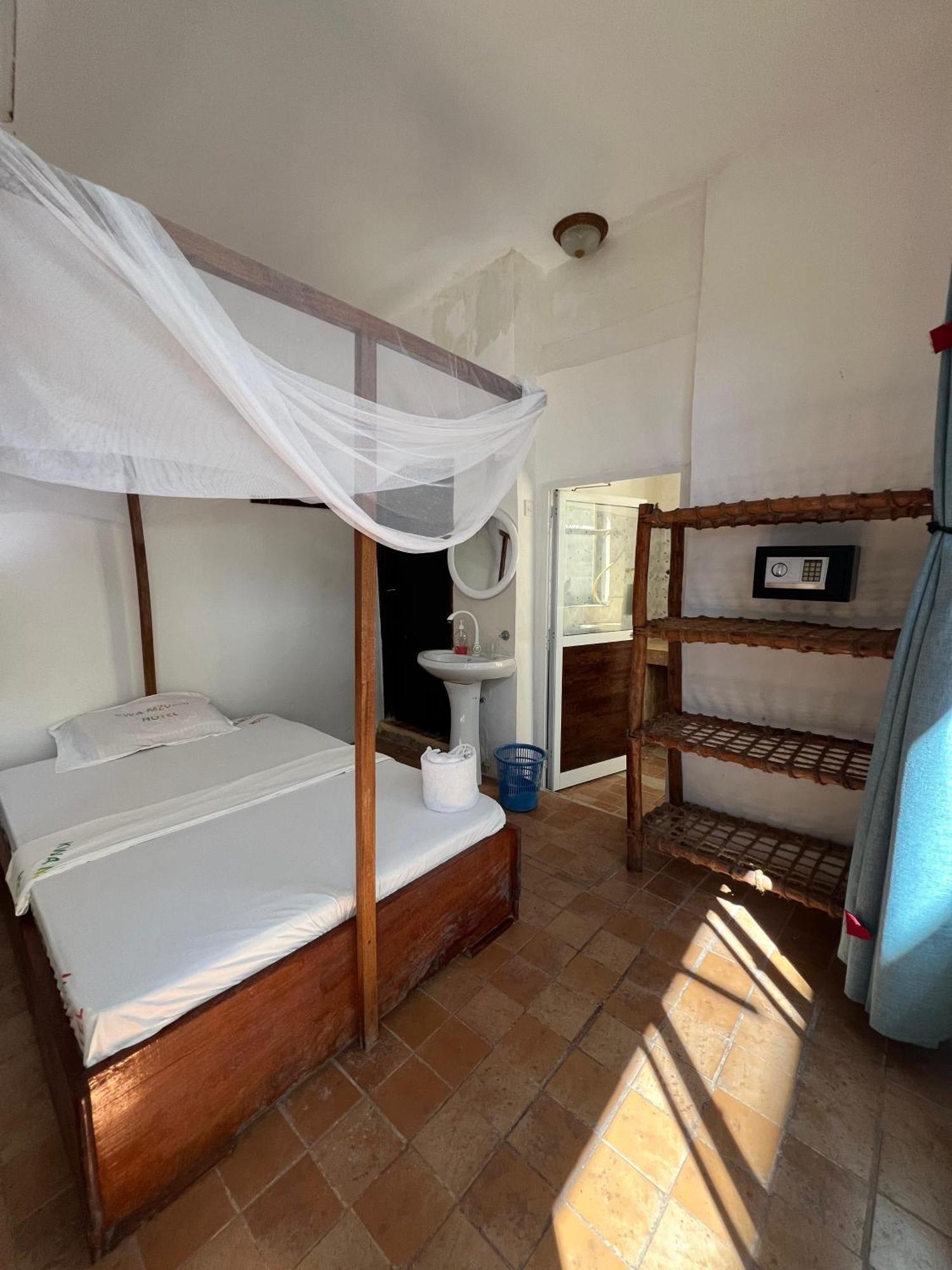 Homeland Swahili Lodge Nungwi Backpacker Apartments Budget Dış mekan fotoğraf